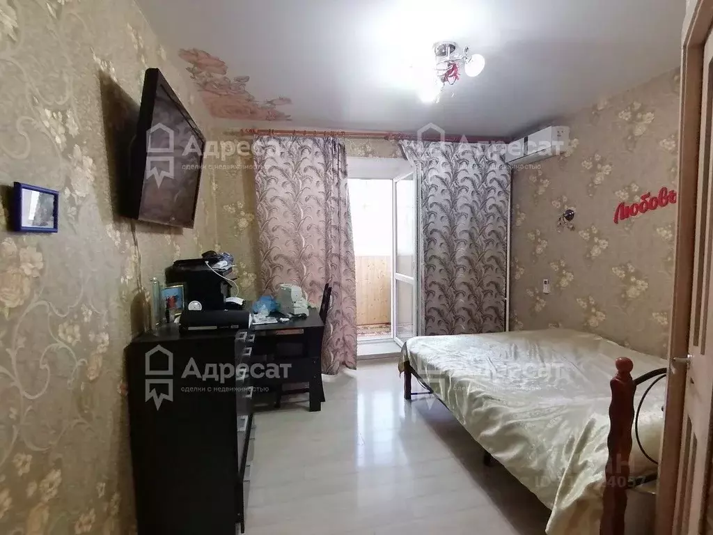3-к кв. Волгоградская область, Волгоград ул. Базарова, 12 (84.8 м) - Фото 0