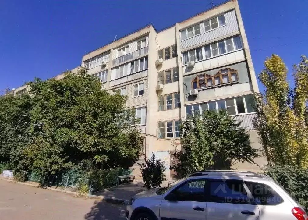 1-к кв. Астраханская область, Астрахань ул. Сун Ят-Сена, 61к2 (37.5 м) - Фото 0