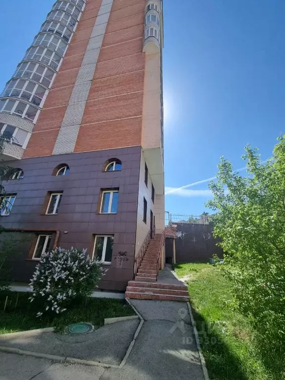 Офис в Свердловская область, Екатеринбург ул. Малышева, 4Б (25 м) - Фото 1