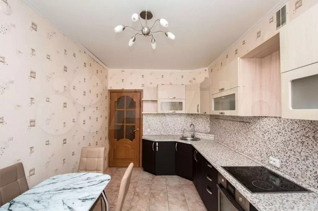 3-к. квартира, 90 м, 3/14 эт. - Фото 1