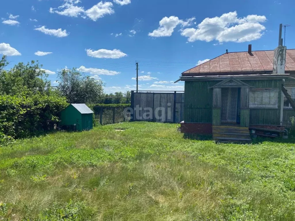 Дом в Саратовская область, Балашовский район, Родничковское ... - Фото 0