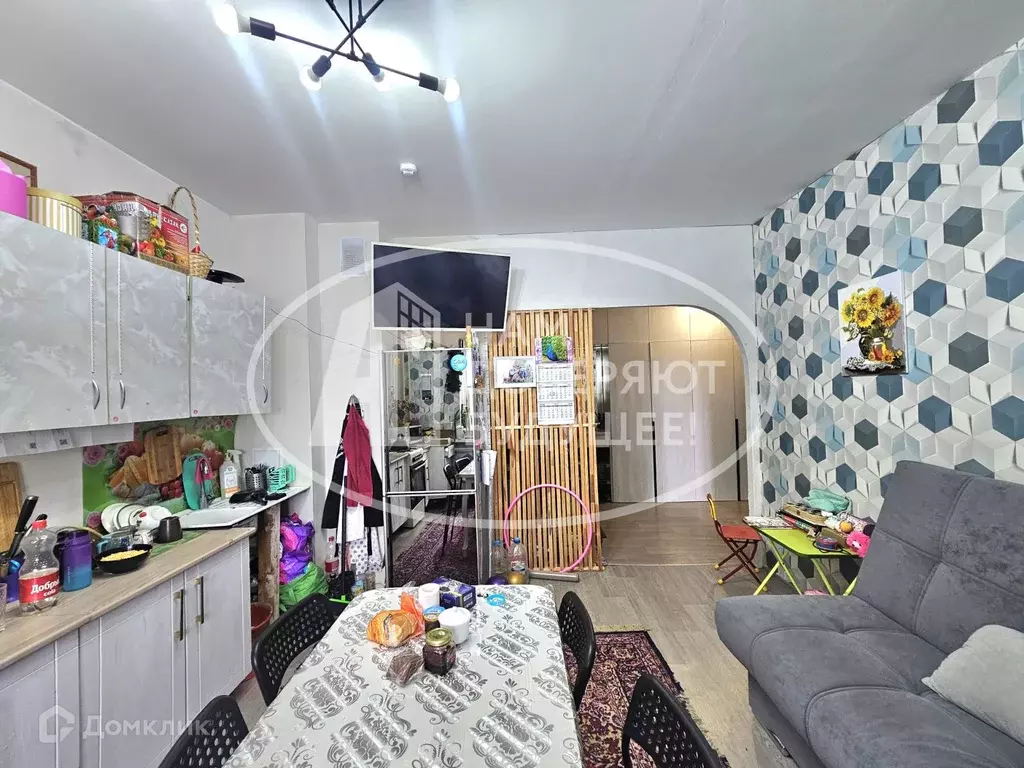 Продаётся 4-к квартира, 66.8 м - Фото 1