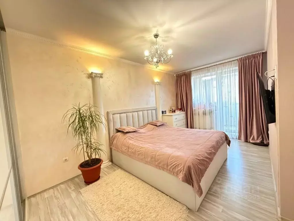 2-к кв. Калининградская область, Калининград ул. Добролюбова, 48 (61.5 ... - Фото 1