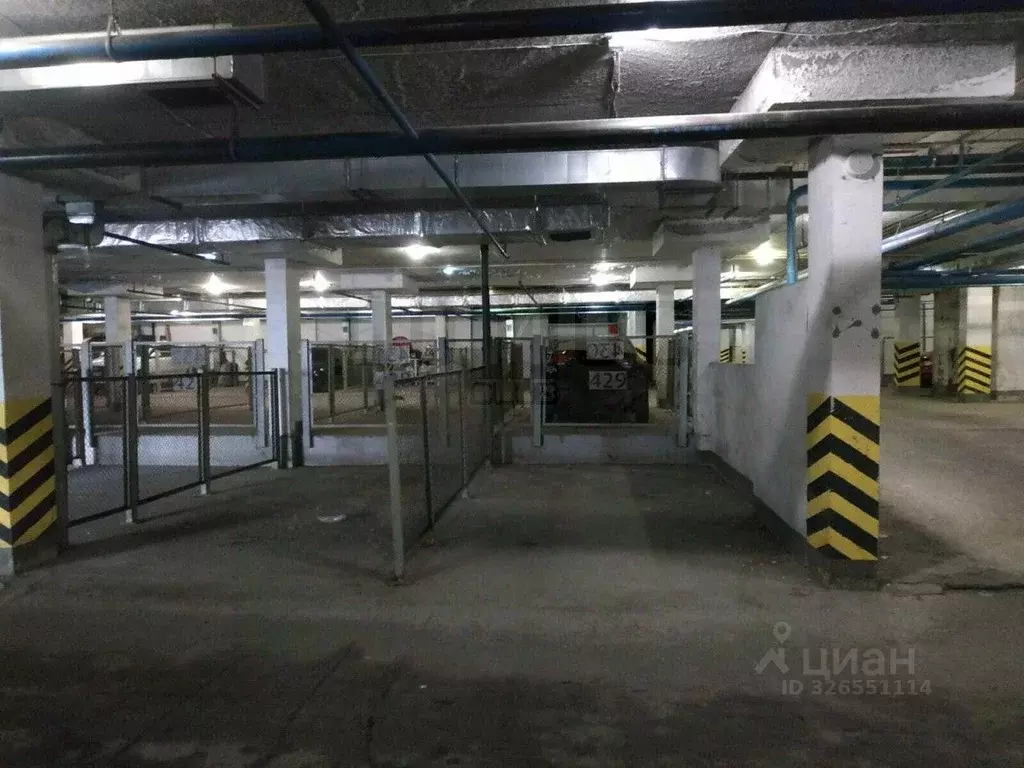 Гараж в Свердловская область, Екатеринбург ул. Павла Шаманова, 8 (14 ... - Фото 1