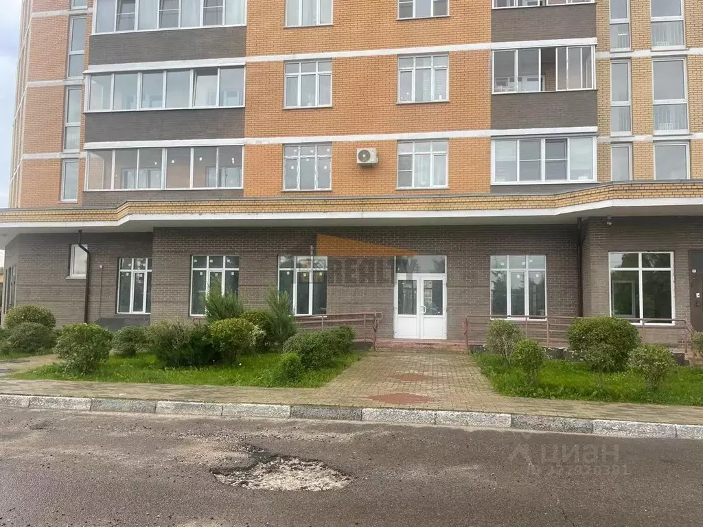 Торговая площадь в Калужская область, Малоярославец пл. Ленина (490 м) - Фото 1