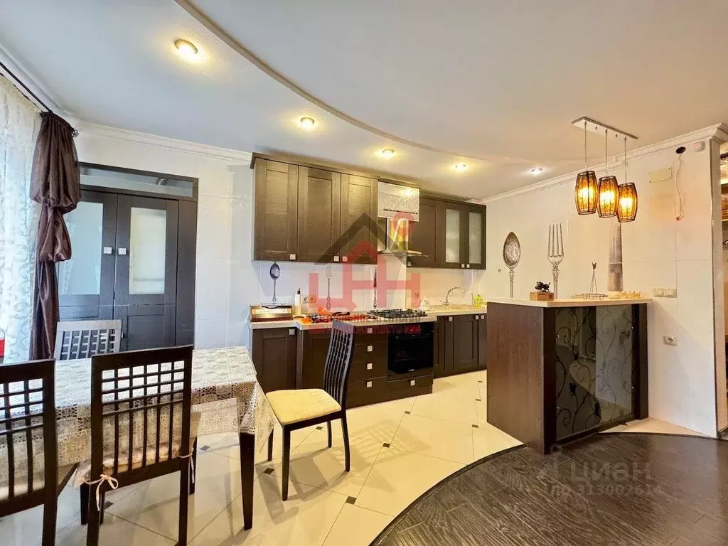2-к кв. Ставропольский край, Ессентуки ул. Орджоникидзе, 81К3 (70.1 м) - Фото 0