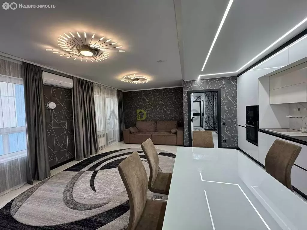 3-комнатная квартира: Барнаул, Северный Власихинский проезд, 131к3с ... - Фото 1