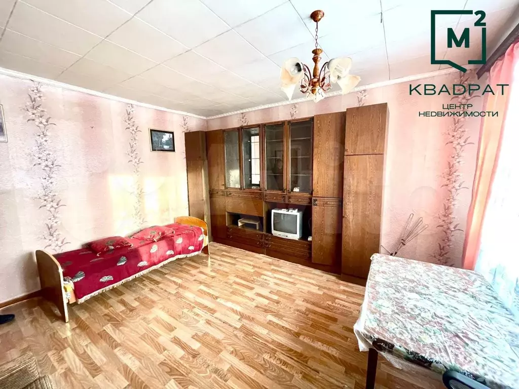 3-к. квартира, 60м, 1/1эт. - Фото 0