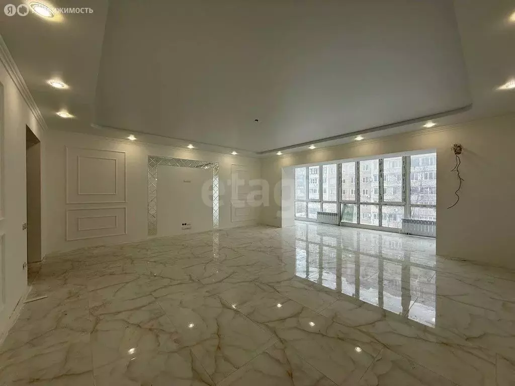 3-комнатная квартира: Энгельс, улица Тельмана, 150/6 (143.7 м) - Фото 1