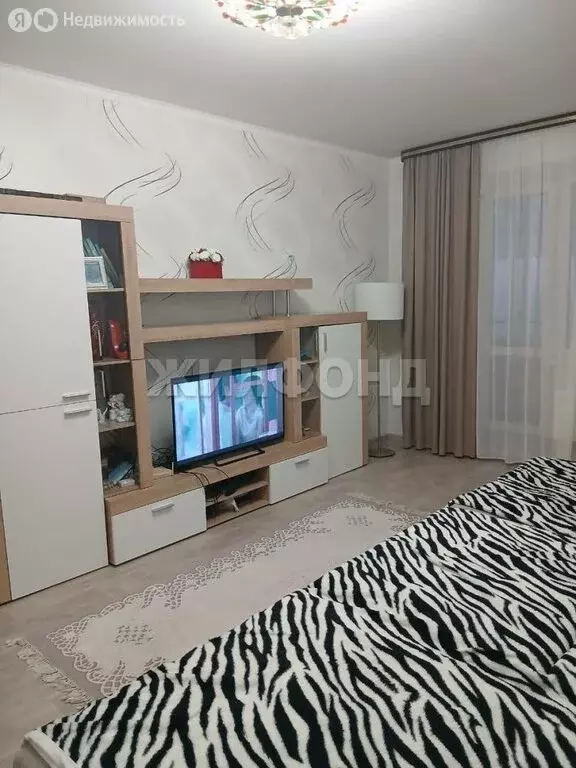 3-комнатная квартира: Томск, улица Мичурина, 11 (77 м) - Фото 1