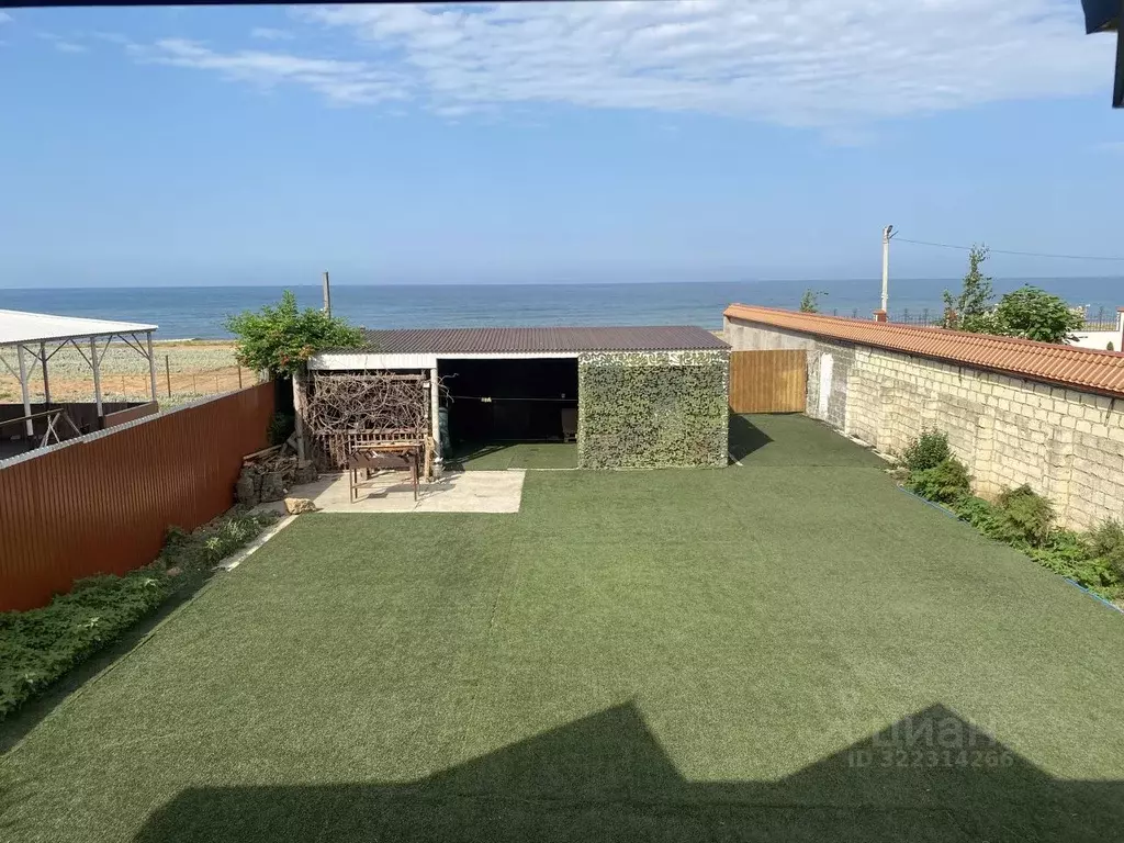 Дом в Дагестан, Дербент ул. Шеболдаева, 29/2 (100 м) - Фото 1