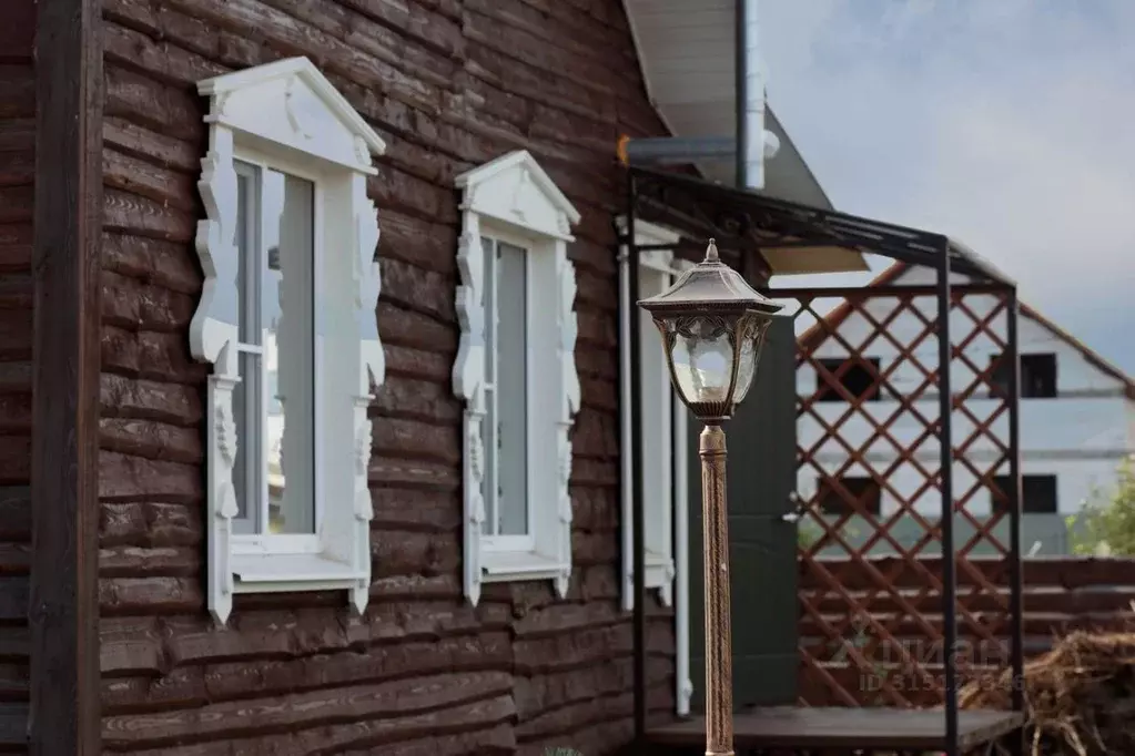 Дом в Новгородская область, Новгородский район, Савинское с/пос, д. ... - Фото 1