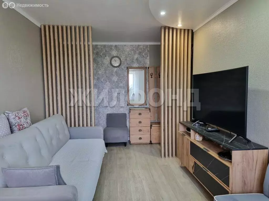 3-комнатная квартира: Кызыл, улица Бухтуева, 3 (57 м) - Фото 0