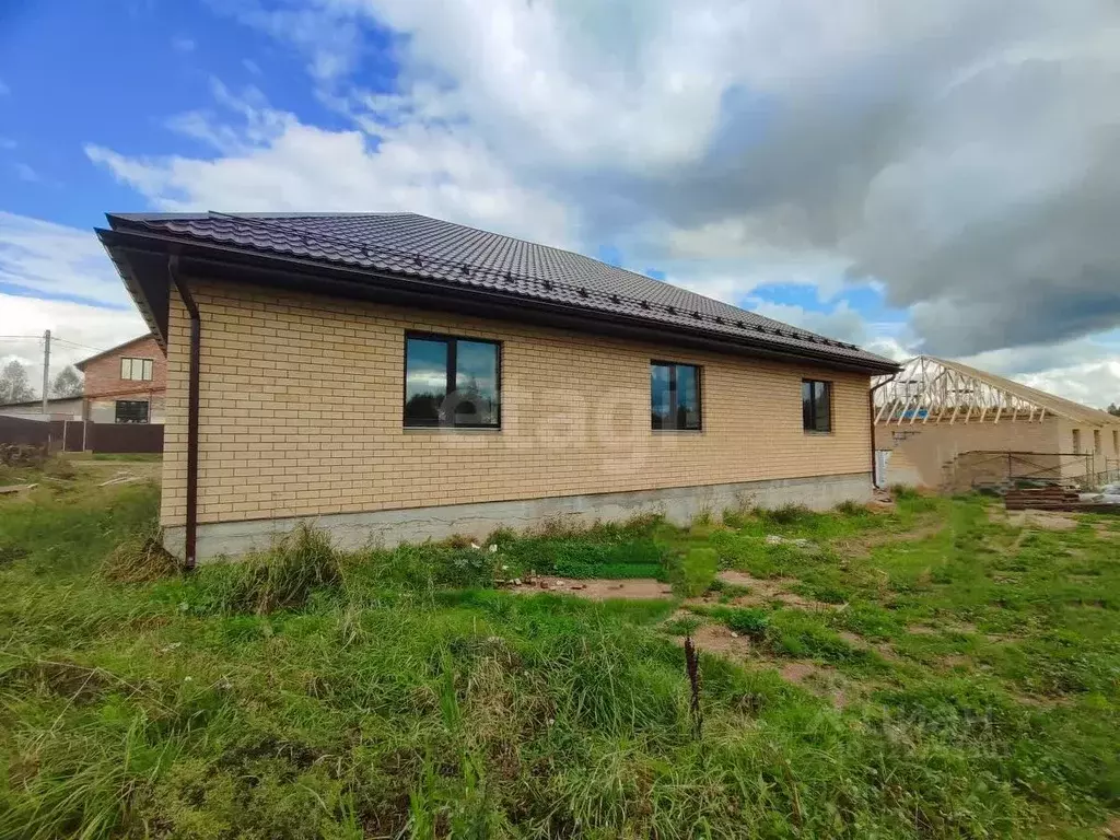 Дом в Смоленская область, Смоленский муниципальный округ, д. Хлевищено ... - Фото 1