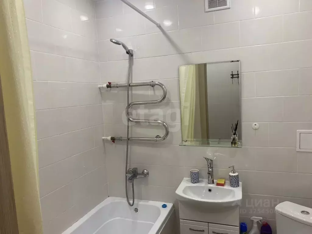 Студия Алтайский край, Барнаул ул. Челюскинцев, 80А (20.0 м) - Фото 1