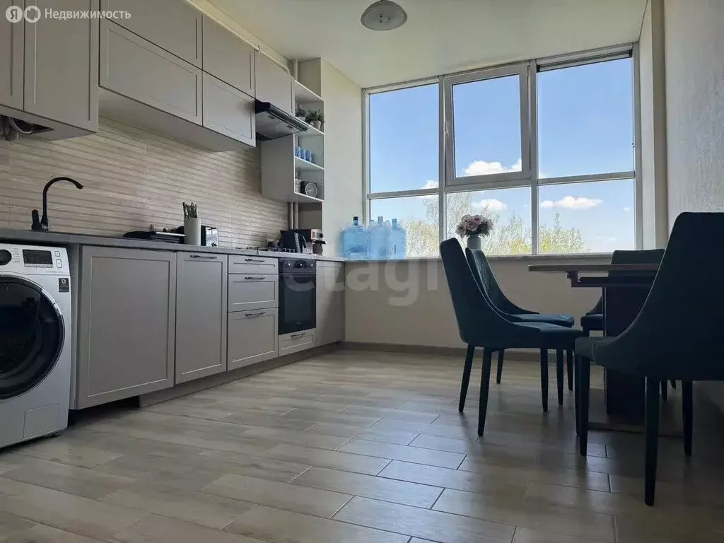 2-комнатная квартира: Калининград, улица Каштановая Аллея, 143И (80.5 ... - Фото 2