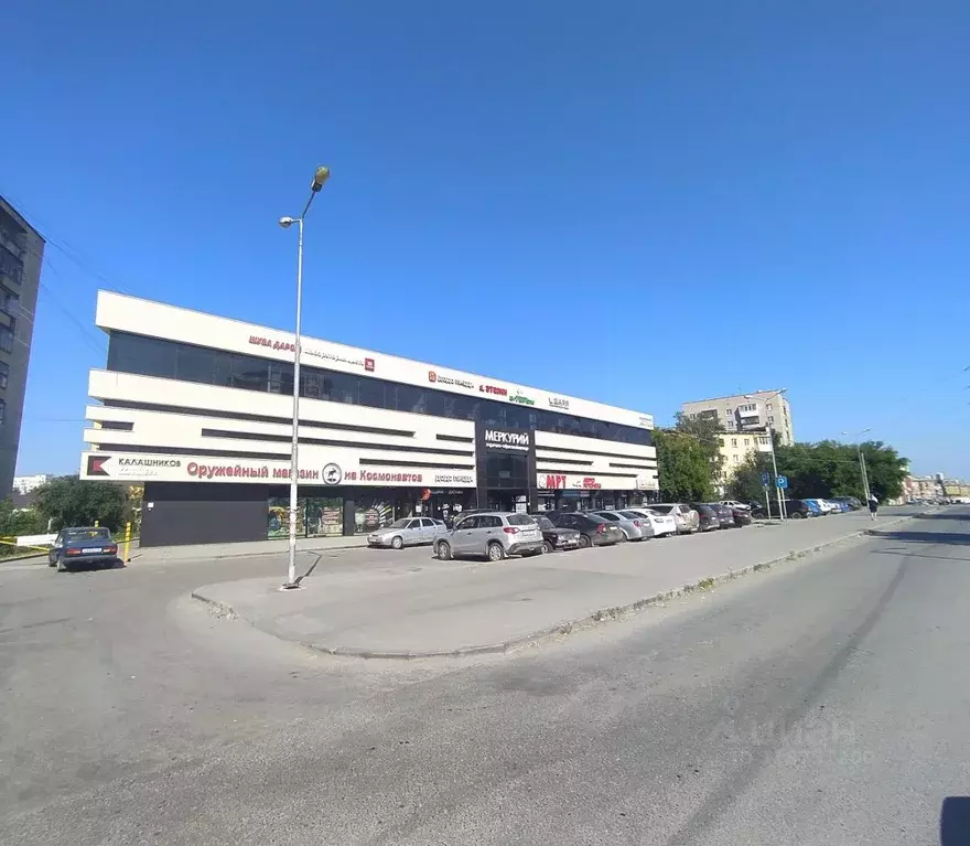 Помещение свободного назначения в Свердловская область, Екатеринбург ... - Фото 0
