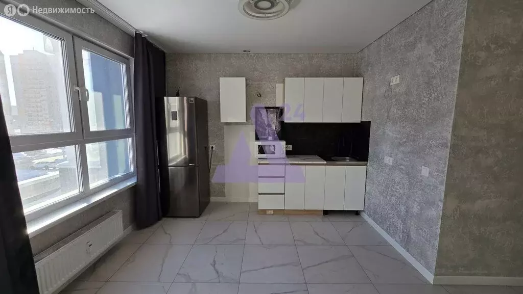 1-комнатная квартира: Барнаул, улица Солнечная Поляна, 94к1 (30 м) - Фото 1