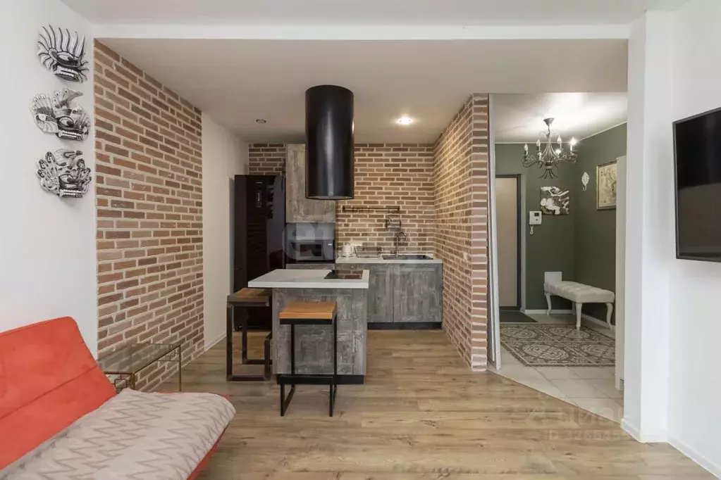 1-к кв. Тюменская область, Тюмень ул. 50 лет Октября, 57А (37.3 м) - Фото 1