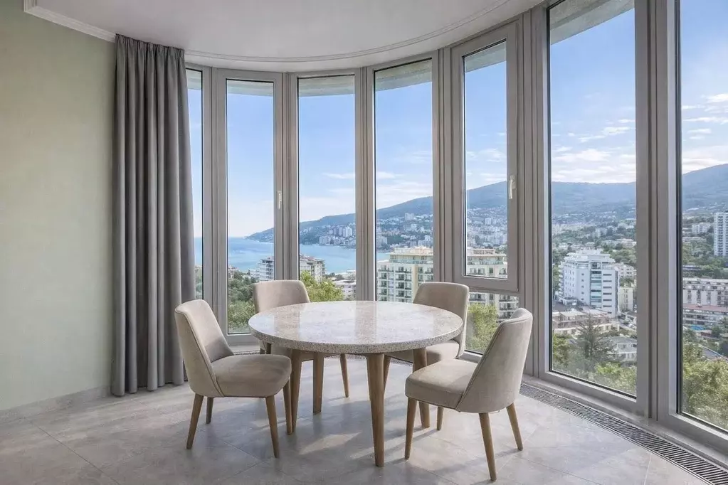 1-к кв. Крым, Ялта ул. Свердлова, 13/2 (65.0 м) - Фото 1