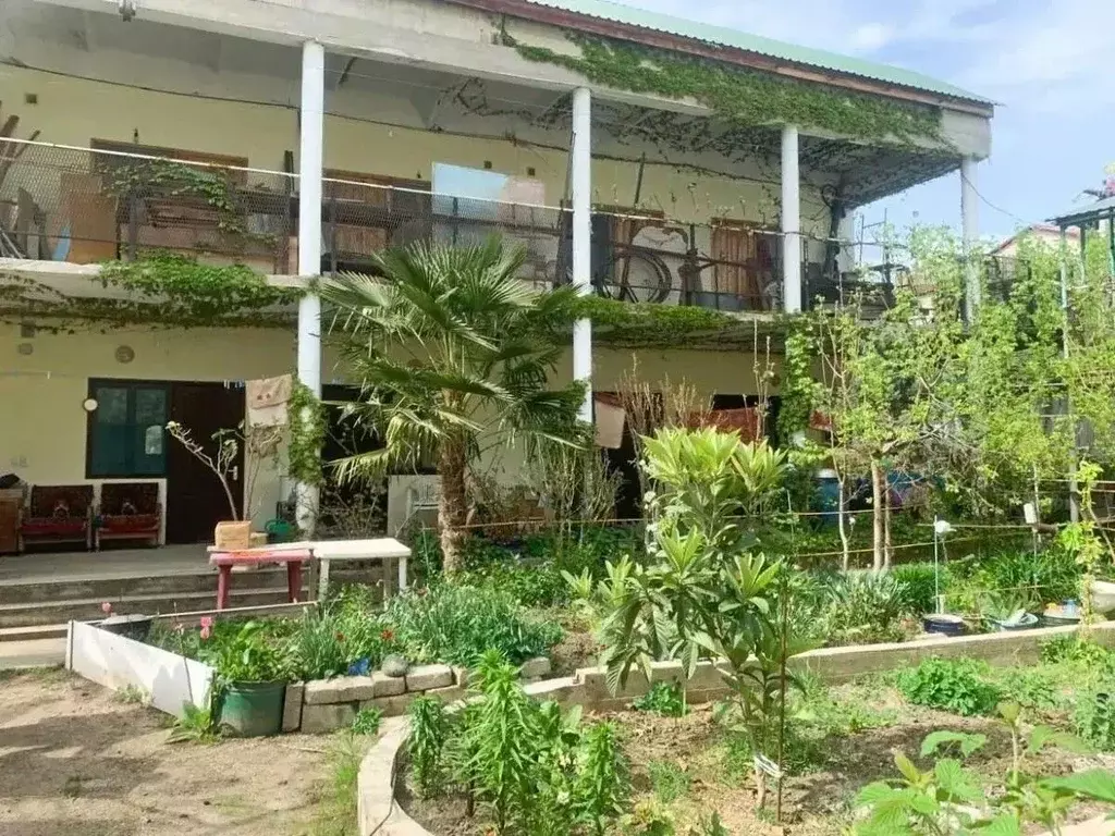 Дом в Крым, Алушта муниципальный округ, с. Солнечногорское ул. ... - Фото 1