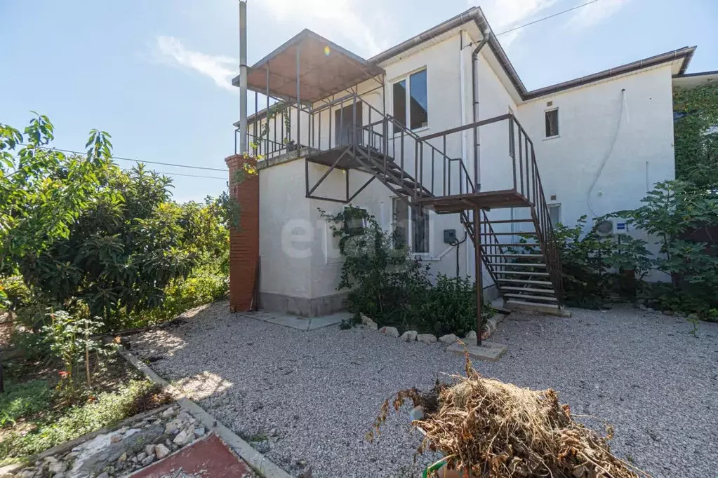 Дом в Севастополь ш. Камышовое, 68А (230 м) - Фото 0