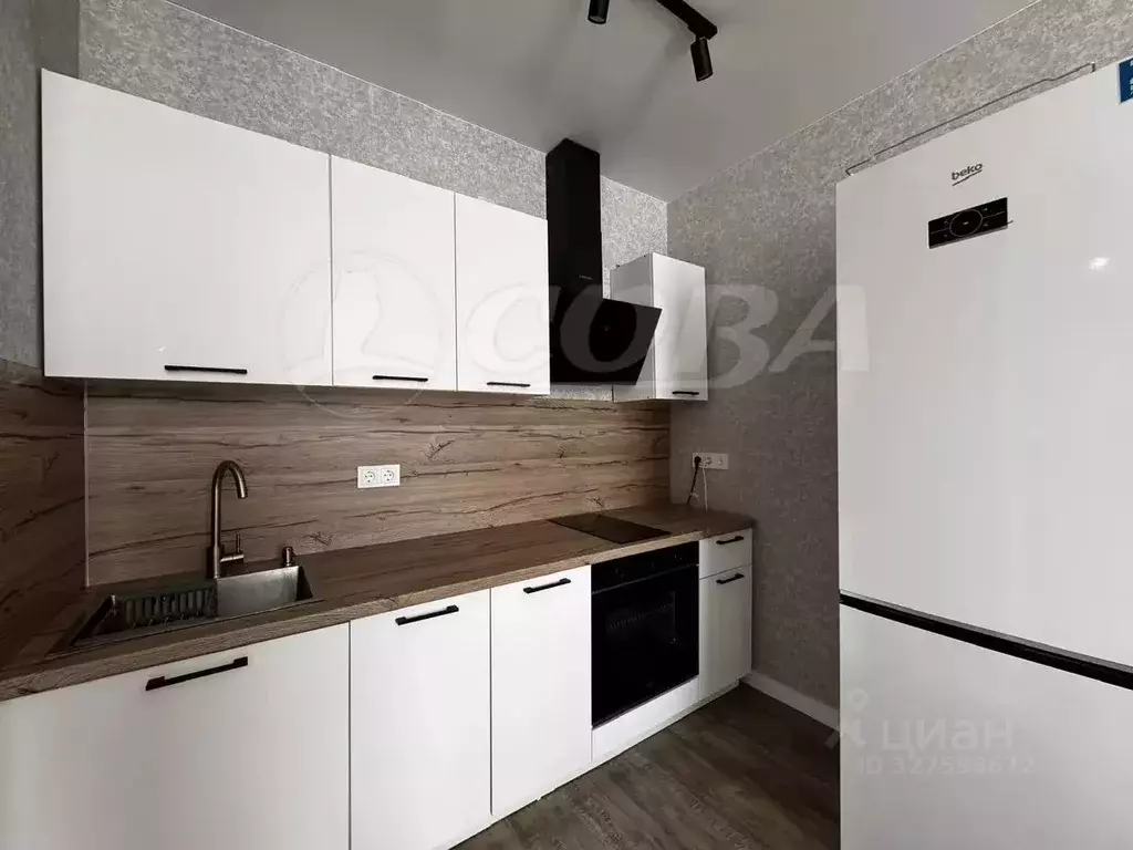 1-к кв. Тюменская область, Тюмень ул. Андрея Кореневского, 11 (40.5 м) - Фото 2