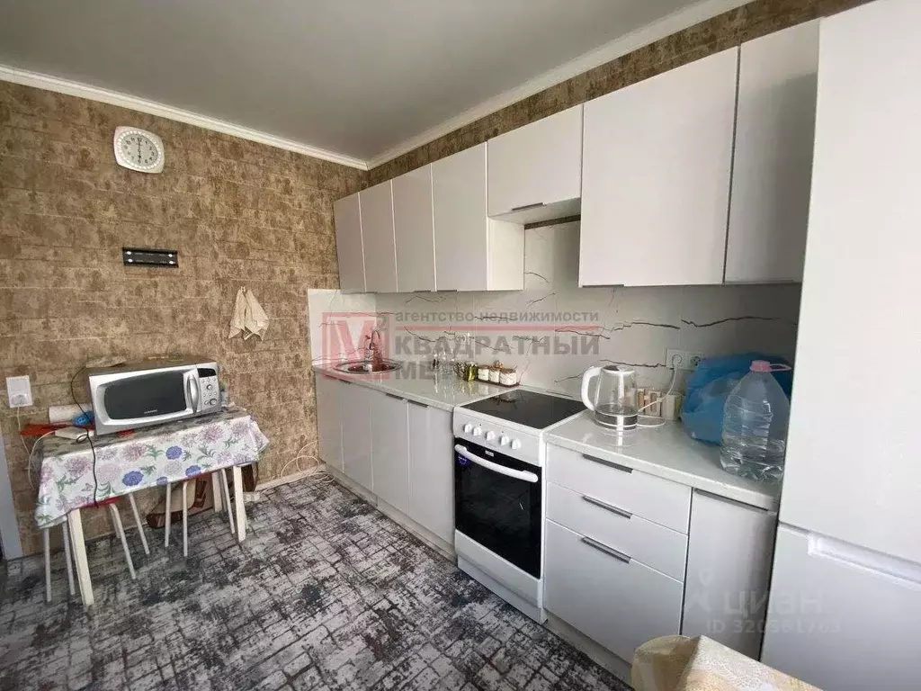 1-к кв. Белгородская область, Старый Оскол Жукова мкр, 44 (37.0 м) - Фото 2