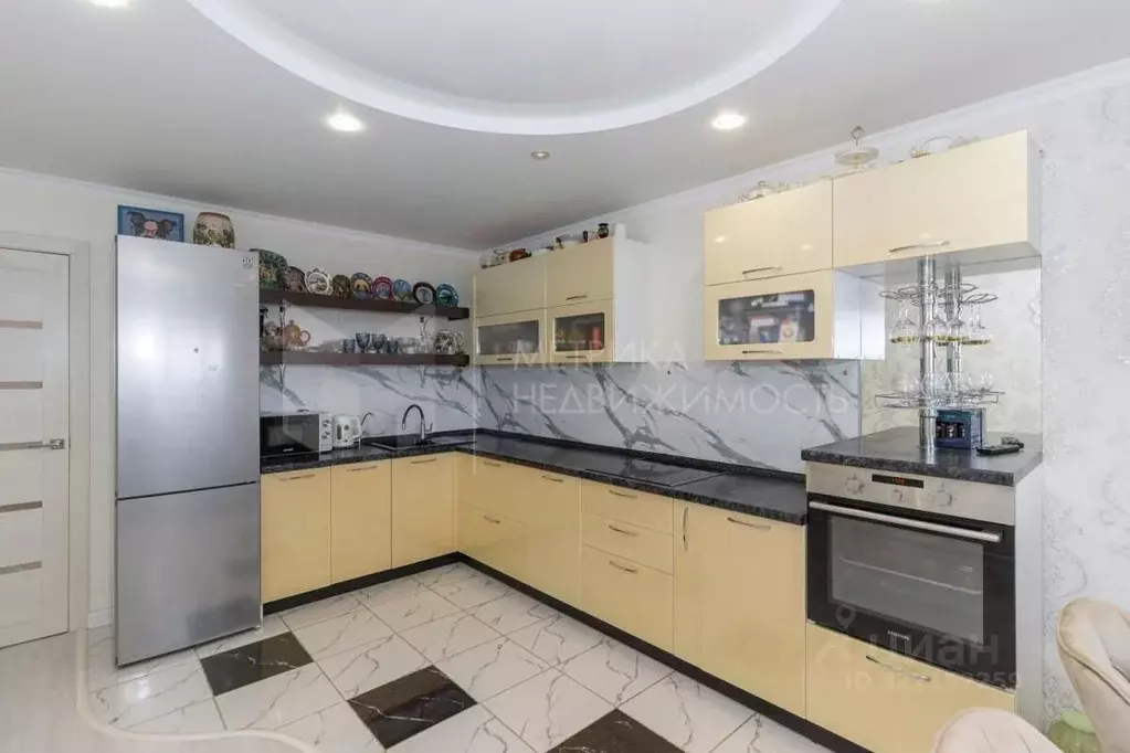 3-к кв. Тюменская область, Тюмень Кремлевская ул., 85 (90.3 м) - Фото 1