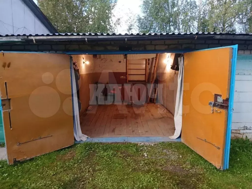 Гараж в Вологодская область, Сокол Солдек мкр,  (18 м) - Фото 1