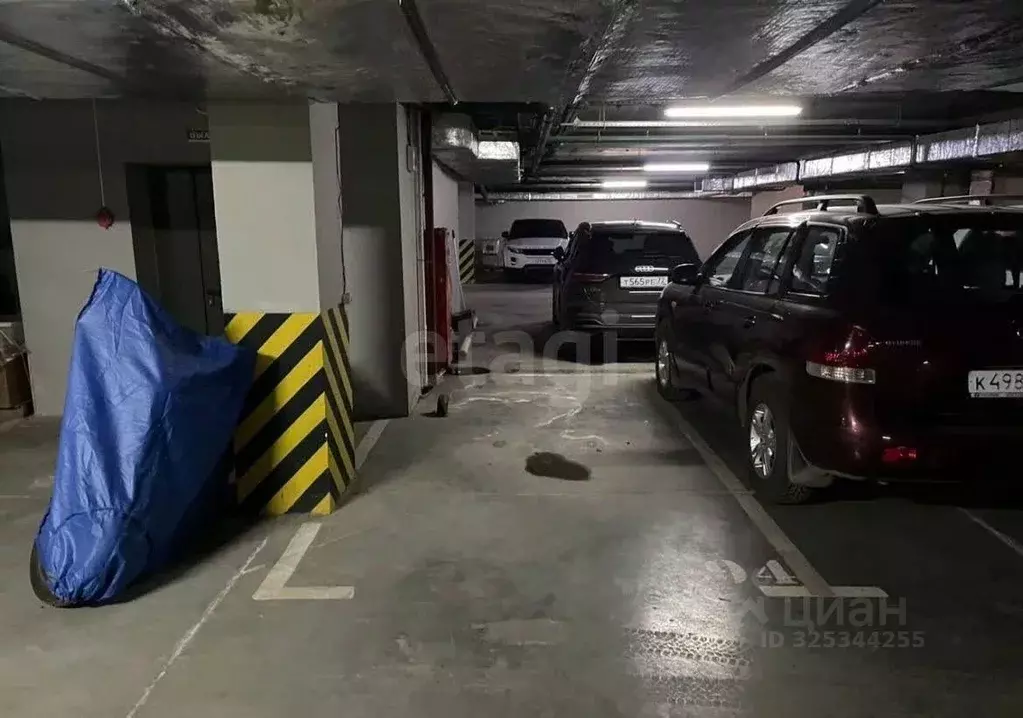 Гараж в Тюменская область, Тюмень ул. Осипенко, 16 (12 м) - Фото 1