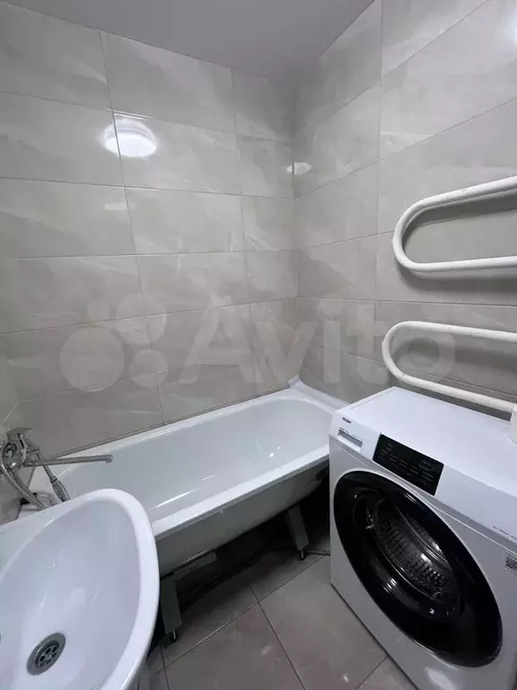 1-к. квартира, 31,3 м, 5/5 эт. - Фото 0