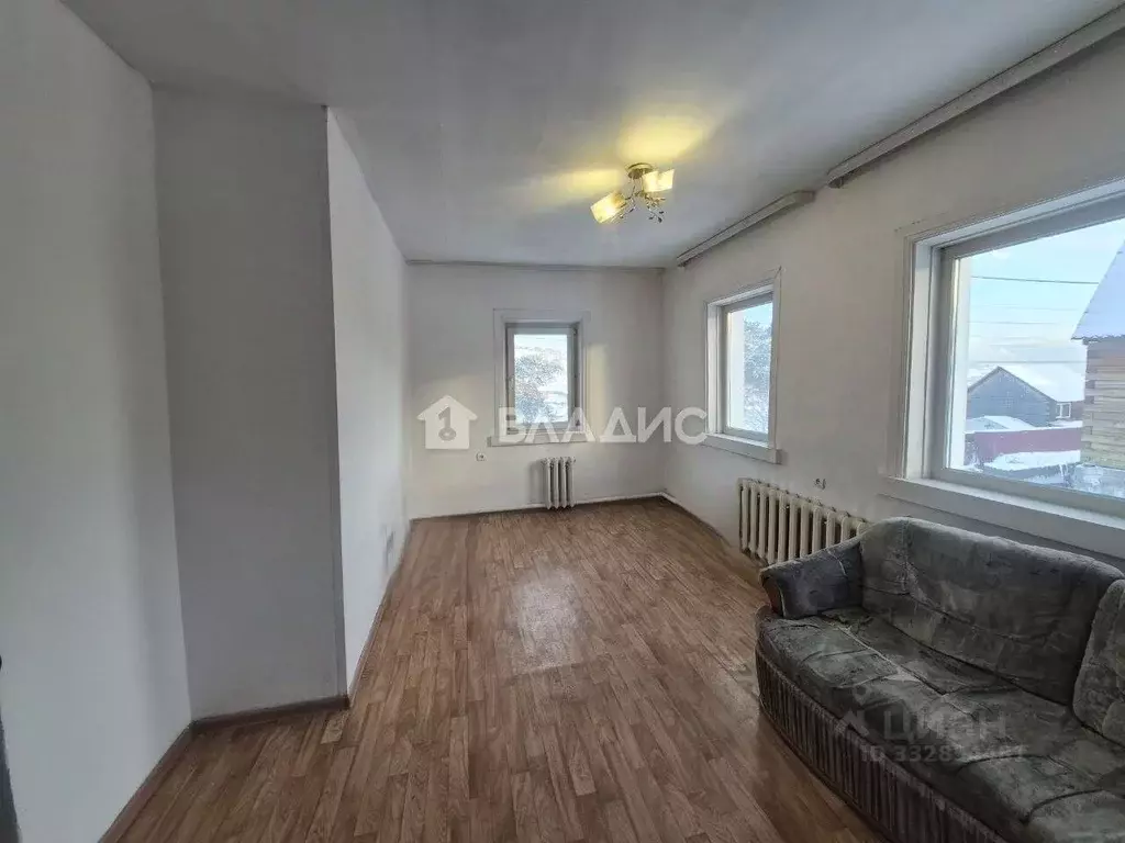 Дом в Бурятия, Улан-Удэ Шахтовая ул. (170 м) - Фото 1