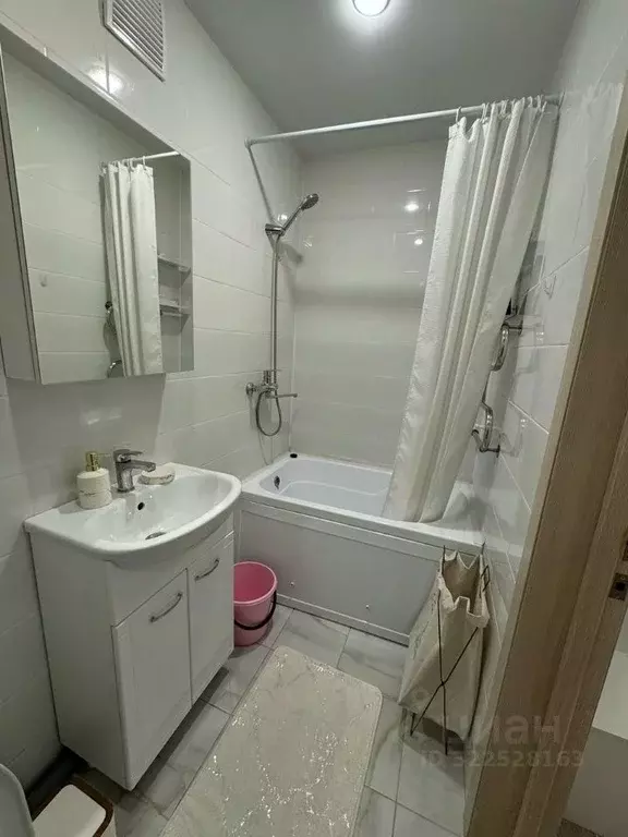 1-к кв. Омская область, Омский район, с. Троицкое, Ясная Поляна мкр ... - Фото 1