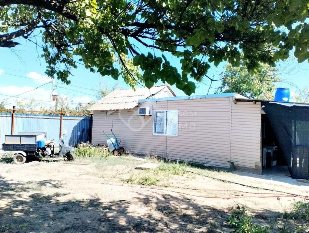 Дом в Волгоградская область, Волжский Радуга СНТ, ул. Садовая (30 м) - Фото 1