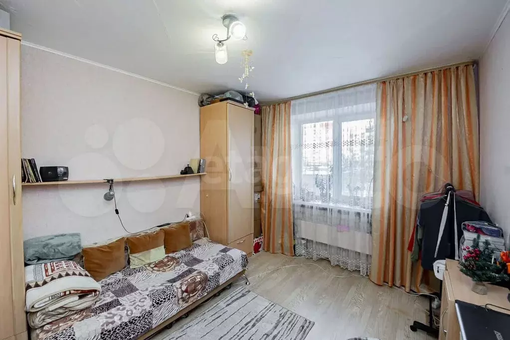 Комната 49 м в 3-к., 3/10 эт. - Фото 0