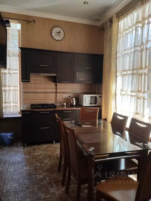 2-к кв. Крым, Ялта ул. Бассейная, 26 (85.0 м) - Фото 1