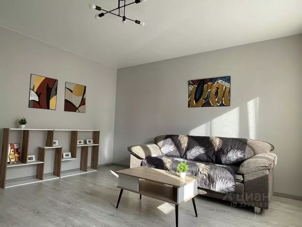 2-к кв. Москва, Москва, Московский г. ул. Бианки, 3к1 (60.0 м) - Фото 1