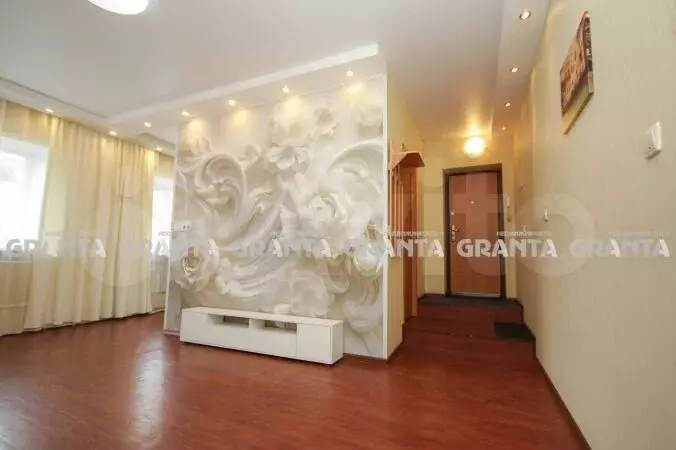 2-к. квартира, 43 м, 2/5 эт. - Фото 0
