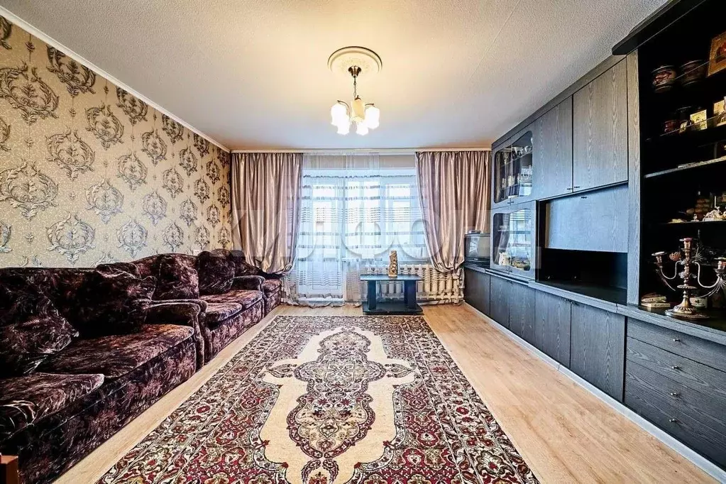 3-к кв. Томская область, Томск Солнечный мкр, ул. Бирюкова, 6 (66.0 м) - Фото 1