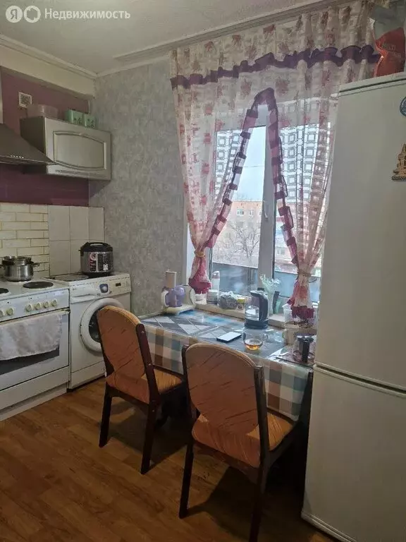 2-комнатная квартира: Саяногорск, микрорайон Комсомольский, 74 (43.8 ... - Фото 1