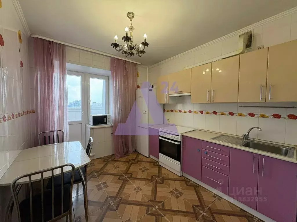 1-к кв. Алтайский край, Барнаул Балтийская ул., 2 (50.0 м) - Фото 1
