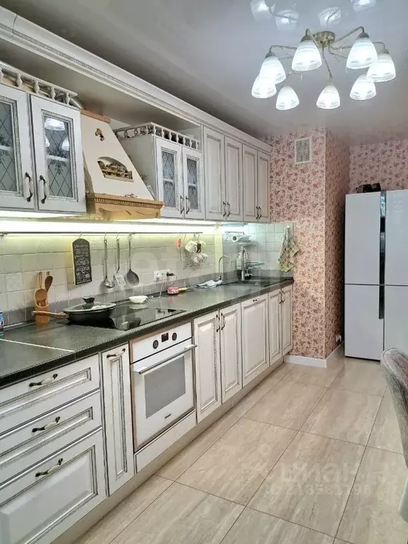 3-к кв. Самарская область, Самара ул. Георгия Димитрова, 108 (100.4 м) - Фото 0