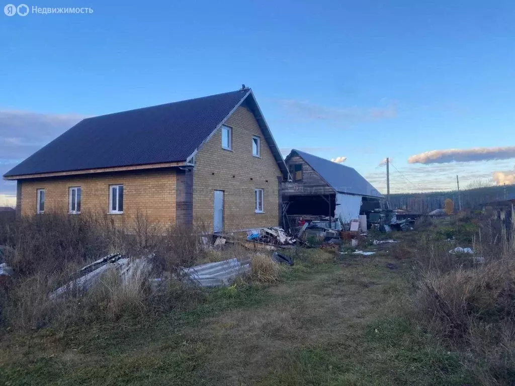 Дом в Верхний Услон, улица имени Героя Зиннурова, 21 (210 м) - Фото 1