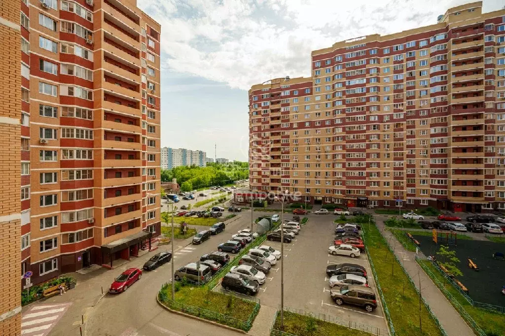 Продается 3-комнатная квартира - Фото 1
