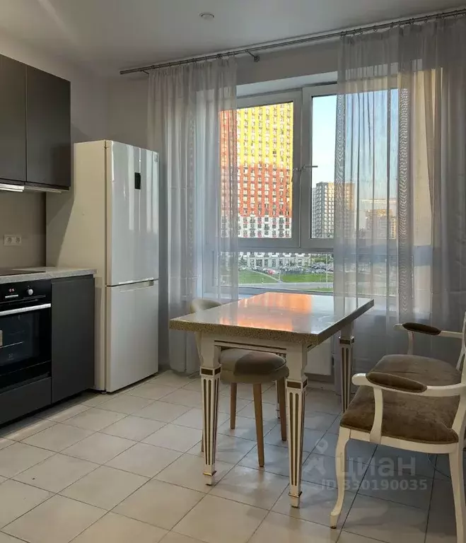 3-к кв. Москва ул. Саларьевская, 10к1 (71.4 м) - Фото 2
