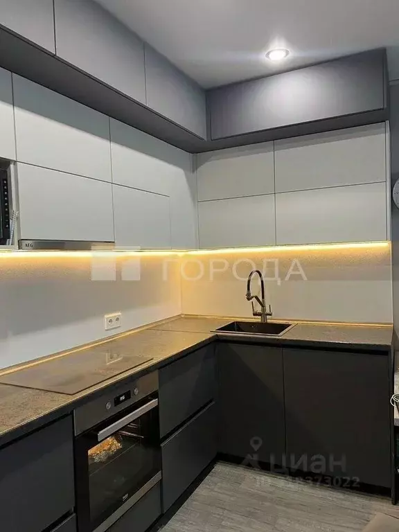 2-к кв. Алтайский край, Барнаул ул. Смирнова, 1А (56.0 м) - Фото 0