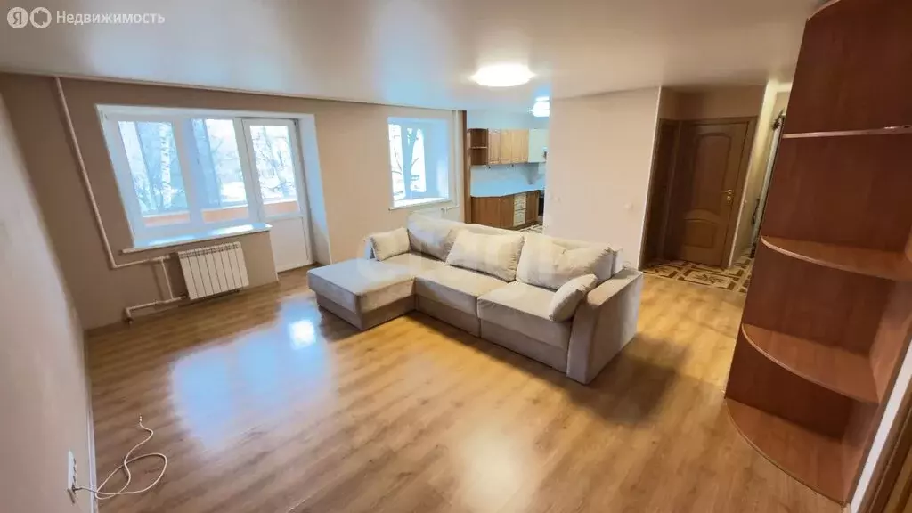 2-комнатная квартира: Альметьевск, улица Ленина, 87 (59 м) - Фото 1