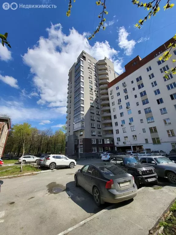 2-комнатная квартира: Екатеринбург, Ботаническая улица, 19 (63.7 м) - Фото 1