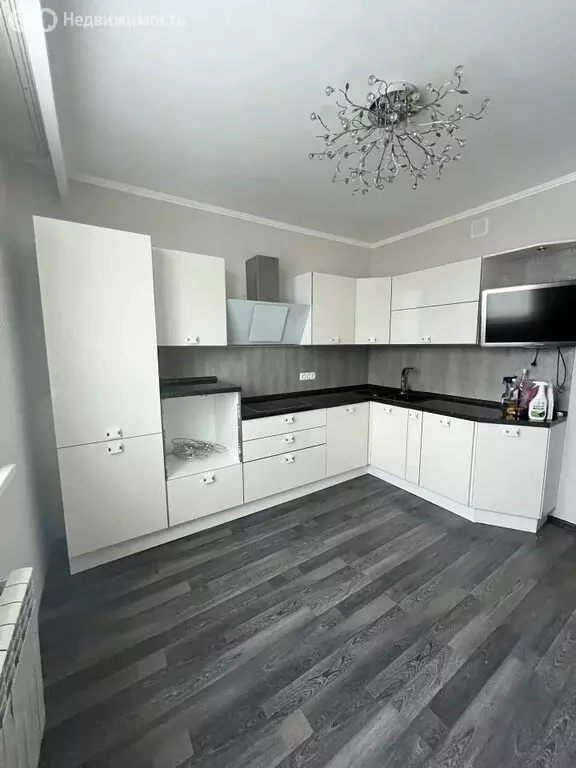 3-комнатная квартира: Оренбург, улица Гаранькина, 25 (80.2 м) - Фото 1